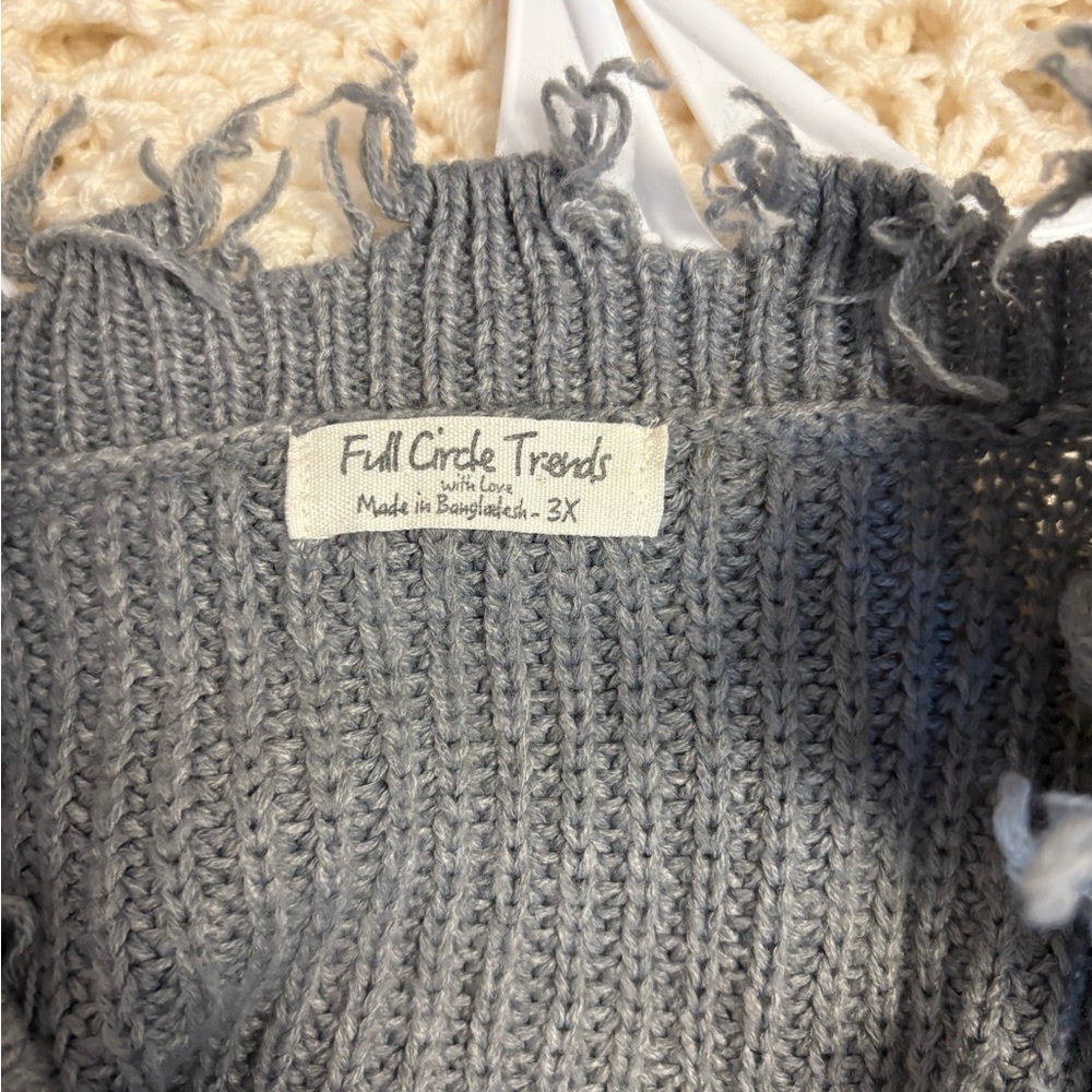 Full Circle Trends Women's Distressed Edge Crop Sweater 3X - Picture 2 of 2